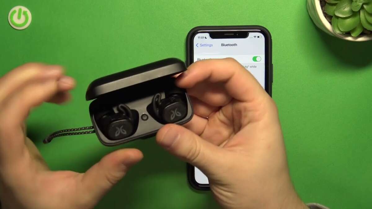 How To Connect Jaybird Earbuds