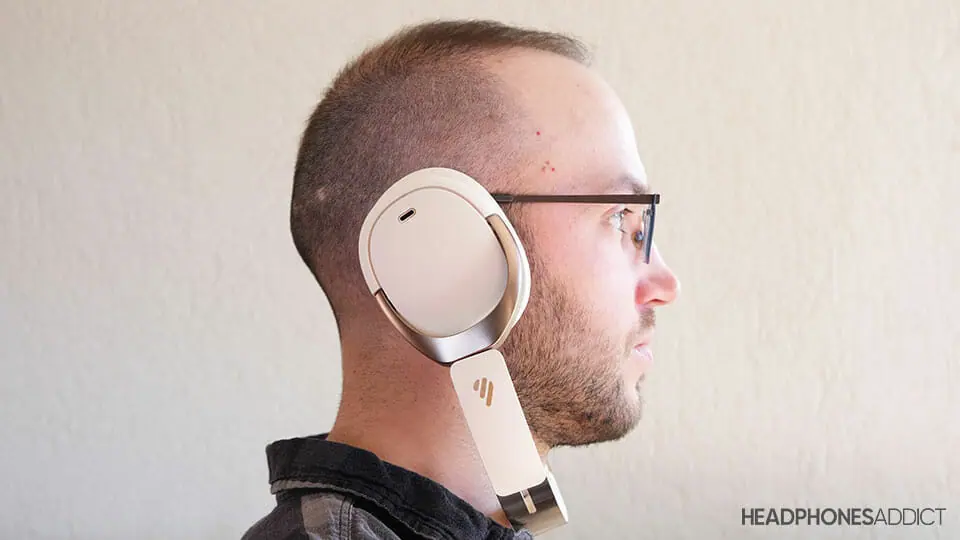 How To Wear Headphones Without Getting A Dent