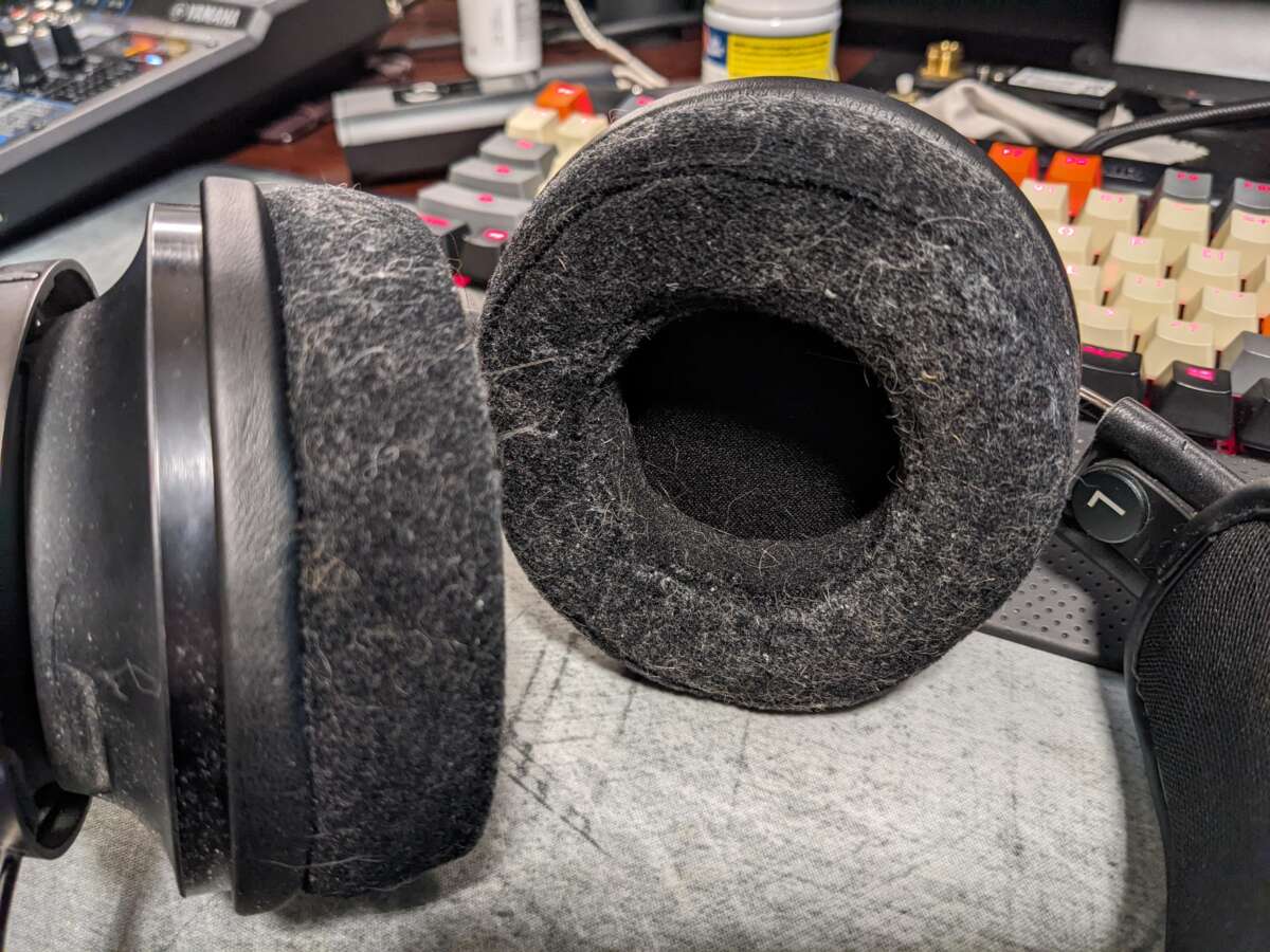 How To Clean Headphone Ear Cushions