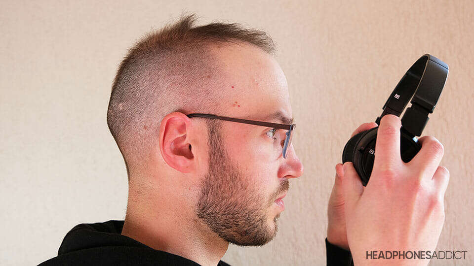 How To Prevent Headphone Hair
